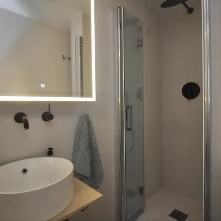 Precioso Atico De 2 Y 2 Banos Totalmente Reformado Apartman